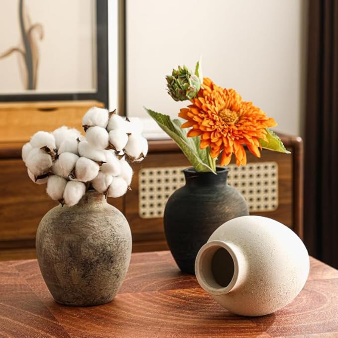 6.1 Inch White Ceramic Vase,Rustic Bohemian Terracotta Vase,Wabi-Sabi Style, Handmade Farmhouse Vase,Suitable for Home décor, Tables, Living Rooms, entryways, Fireplace Decorations, and Weddings
