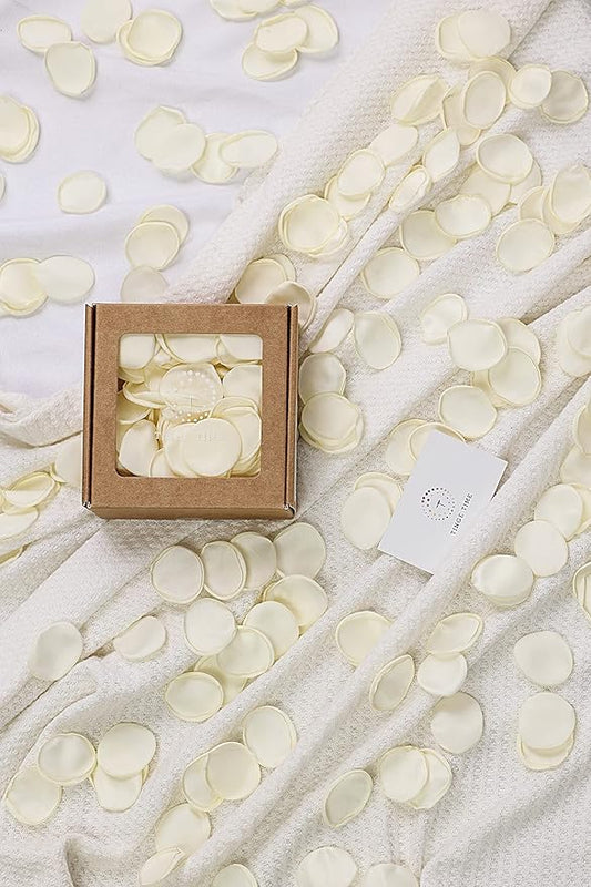 TINGE TIME 200pcs Silk Flower Petals for Wedding, Rose Petals for Decoration, Fake Flower Petals for Bridal Showers, Flower Girl Petals for Anniversaries and Parties (Ivory)