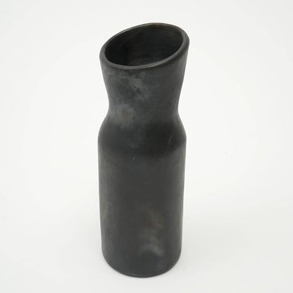 Handmade Longpi Black Pottery Vase Traditional Clay Art Piece for Home Decor and Flower Arrangement