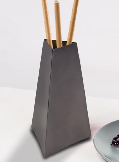 Serene Spaces Living Triova Stainless Steel Vase – Perfect for Fresh & Dried Flowers, Sculptural Accent for Mantels, Coffee Tables & Office Desks,Table Centerpiece, 4" Wide & 6.5" Tall, Pack of 12