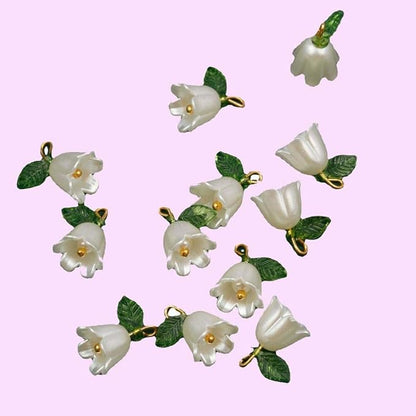 Leadigol 30PCS Bell Orchid Beads Pendant, Flower Beads, DIY Crafts Bracelet Making Kit, Lampwork Beads Jewelry Findings Charms, for DIY Jewelry Making, Beading Projects