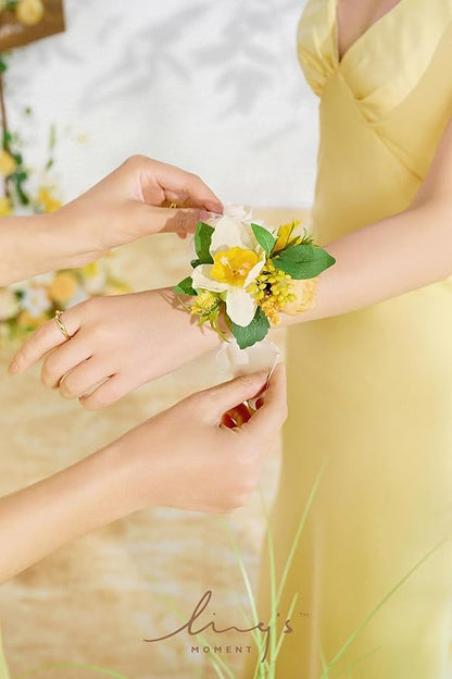 Ling's moment 6pcs Wedding Wrist Corsage Artificial Flowers, Girl/Mother Homecoming Prom Corsages Wristlet Décor, etc. Yellow Blush