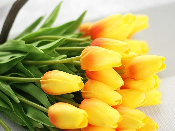 30pcs Artificial Tulips Flowers Real Touch Orange Tulips Fake Holland PU Tulip Bouquet Latex Flowers for Wedding Party Office Home Kitchen Decoration (Orange)