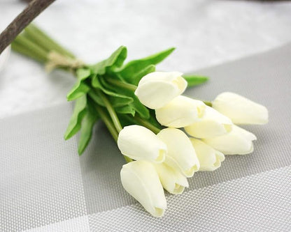 30pcs Artificial Tulips Flowers Real Touch Tulips Fake Holland PU Tulip Bouquet Latex Flower White Tulip for Wedding Party Office Home Kitchen Decoration (Milk White)