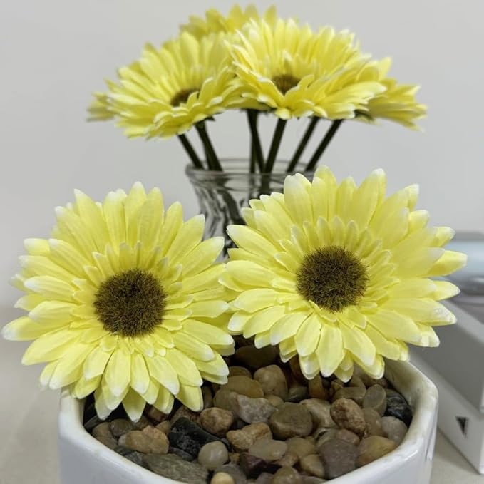10PCS Artificial Daisy Artificial Flowers Gerbera Daisy Silk Flowers Faux Flower for Party Home Kitchen Garden Wedding Decor (Yellow)