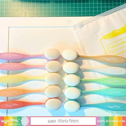 Waffle Flower Blending Brushes WFT021 - Not All Brushes are Created Equal. Waffle Flower Brings You This Set of 10 Blending Brushes for The Best Craft Experience.