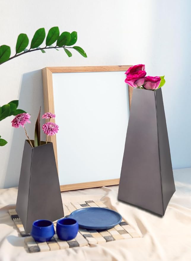 Serene Spaces Living Triova Stainless Steel Vase – Perfect for Fresh & Dried Flowers, Sculptural Accent for Mantels, Coffee Tables & Office Desks,Table Centerpiece, 4" Wide & 6.5" Tall, Pack of 12
