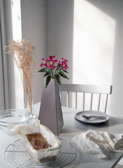 Serene Spaces Living Triova Stainless Steel Vase – Perfect for Fresh & Dried Flowers, Sculptural Accent for Mantels, Coffee Tables & Office Desks,Table Centerpiece, 4.5" Wide & 8.5" Tall, Pack of 12