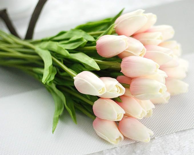30pcs Artificial Tulips Flowers Real Touch Pink Tulips Fake Holland PU Tulip Bouquet Latex Flowers for Wedding Party Office Home Kitchen Decoration (Light Pink)