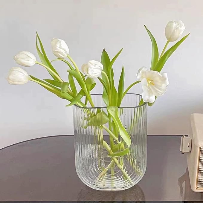 Clear Acrylic Lotus Leaf Vase, Artistic Transparent Decorative Centerpiece for Flowers, Non-Breakable Lightweight Plastic Bouquet Vase for Living Room, Bedroom, and Office Home Decor