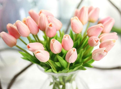 30pcs Artificial Tulips Flowers Real Touch Pink Tulips Fake Holland PU Tulip Bouquet Latex Flowers for Wedding Party Office Home Kitchen Decoration (Pink)