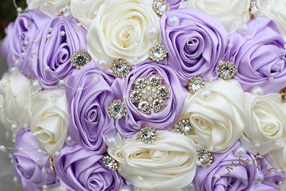 Bridal Wedding Bouquet Round Bling Brooch Bouquet Throw Toss Artificial Rose Flower Bunch for Bride Bridesmaid Wedding Quinceanera(Light Purple & Ivory, 7.5")