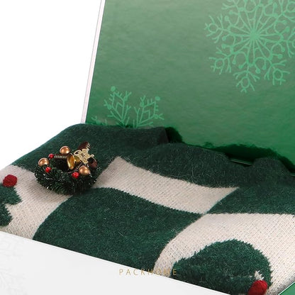 PACKHOME Large Christmas Gift Box 13.5x9x4.1 Inches, Sturdy Collapsible Gift Box with Magnetic Closure Lid (Green Snowflake Pattern)