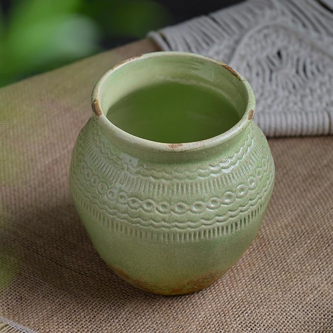 Quoowiit Ceramic Rustic Farmhouse Vase, Green Distressed Flower Vase for Home Decor, Boho Decorative Vases for Centerpiece Table Decorations, Vases for Living Room Kitchen Entryway Mantle Shelf Decor