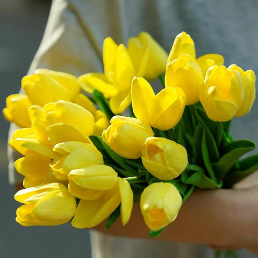 20PCS Yellow Fall Artificial Flower Tulips PU Real Touch Tulips for Home Wedding Decoration Brides Hand Holding Bouquet Artificial Flower Decoration (Type-Yellow)