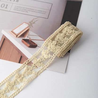 5 Yard Floral Lace Ribbon, Delicate Daisy Lace Trim for Wedding Dresses, DIY Crafts, Clothing, and Curtain Embellishments(Beige)