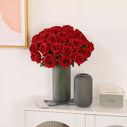 50PCS Artificial Silk Roses in Bulk & Bouquet Long Stem – Realistic Fake Roses for Wedding Centerpieces, Home Decor, Floral Arrangements, Party Decoration (Burgundy)