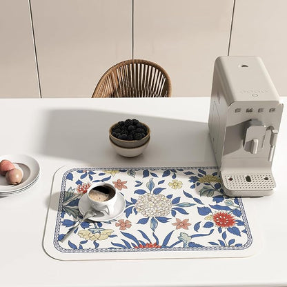 patdrea Blue Floral Rectangular PVC Placemats, Pack of 6, Waterproof Insulation, Soft and Durable, Suitable for Dining Table, Kitchen and Coffee Table Decoration,12"*17"