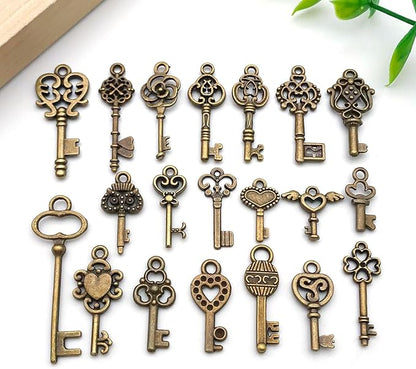 WOCRAFT 60pcs Antique Bronze Small Key Charms Bracelet Charms for Jewelry Making Sets DIY Necklace Bracelet Keychain Crafting Charms Kit Craft Supplies (SN924)
