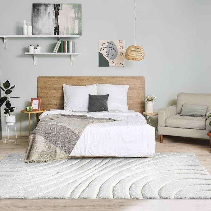 LUXE WEAVERS Lantanas Collection 7070 Cream 8x10 Modern Shag Geometric Area Rug