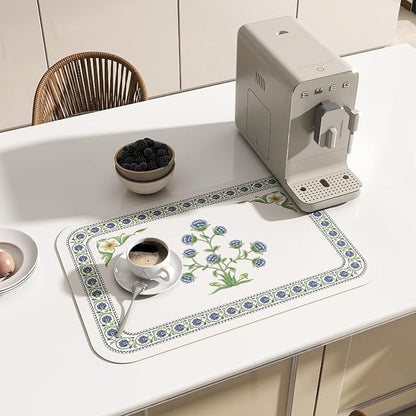 patdrea Blue Floral Rectangular PVC Placemats, Pack of 6, Waterproof Insulation, Soft and Durable, Suitable for Dining Table, Kitchen and Coffee Table Decoration,12"*17"
