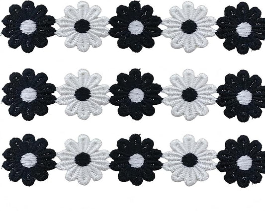 15 Yards Daisy Flower Lace Trim Embroidered Floral Lace Sewing Trim Ribbons for Embellishment Craft Dress Hair Accessories Decorations(Black/White)