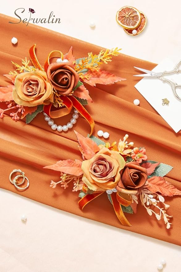 Serwalin Orange Corsage and Boutonniere Set 𝟮𝙥𝙘𝙨, 𝟲-𝟳 𝙄𝙣𝙘𝙝 Boutonniere and Wrist Corsage Wristband Prom Flower Wedding Flowers Accessories Prom Suit Decorations Cake Topper