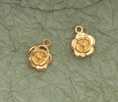 30 Pcs Rose Charms Vintage 1.6 X 1.2 X 0.4 CM Chic Flower Pendants for DIY Jewelry Making Kits Necklace Bracelets Earring Keychain Accessories