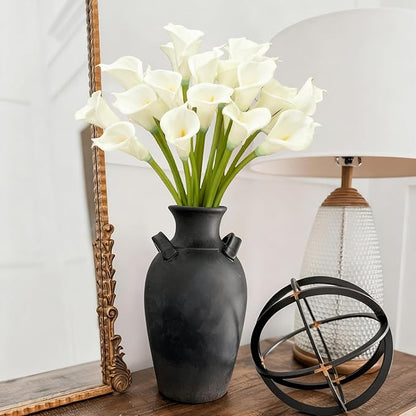 Norme 15 Pieces 27" Calla Lilies Artificial Flower Long Stem White Calla Lily Decoration for Tall Vases Real Touch Arum Lilies Bouquet for Wedding Bride Shower Office Home Table Centerpiece Decor