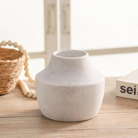 Mitt&Ditt Ceramic Flower Vase, 5.3 inch Off-White Farmhouse Rustic Vase, Handcrafted Weathered Pottery Vases, Small Flower Terracotta Vases for Home Decor, Living Room, Table, Shelf