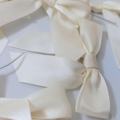 50pcs 3-1/2" Mini Satin Ribbon Bows with Twist Ties for Crafts Cream Color for Gift Wrapping Packing Holiday Candy Decoration (3.5"-Ivory)