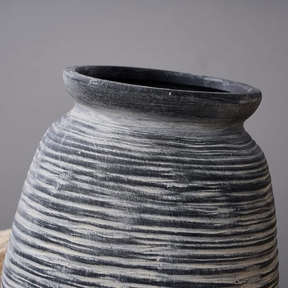 SIDUCAL Ceramic Rustic Farmhouse Flower Vase, Pottery Decorative Flower Vase for Home Decor, Table, Living Room Decoration, Shelf Decor, Mantel, 7.3 Inch, Black