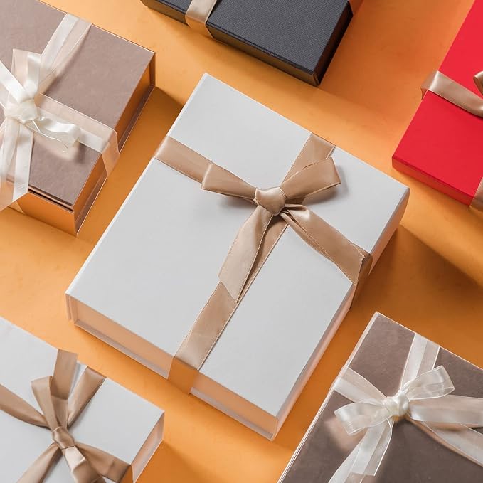 LIFELUM Green Gift Box 14"x8.5"x4.5" Christmas Gift Boxes with Lids for Presents for Anniversary Wedding Proposal Birthday Gift boxes with Shredded Filler Card Ribbon