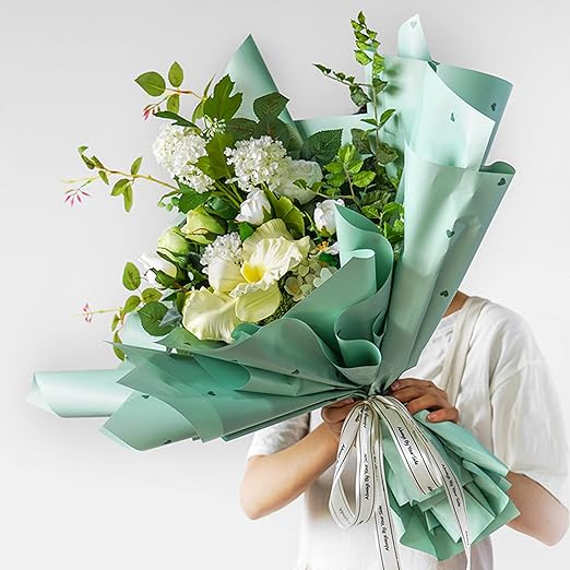 20 Sheets Solid Color Love Heart Flower Wrapping Paper,Waterproof Florist Bouquet Paper,DIY Crafts, 22.8x22.8 inch(Champagne White)