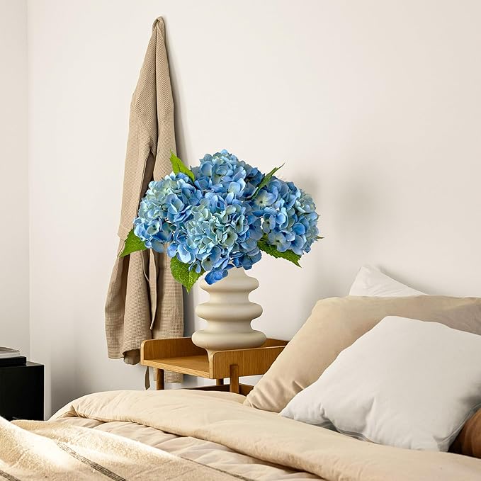 4 Pcs Real Touch Hydrangeas Gradient Blue Artificial Hydrangeas Flowers Real-Looking Faux Latex Hydrangea for Kitchen Living Room Porch Home Decor Baby Shower Party Wedding Table Centerpiece