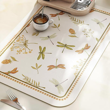 ISAENNE Dragonfly Print PVC Placemats Set of 6,Rectangular Green Placemat, Waterproof and Heat-Resistant Floral Pattern,Decoration for Kitchen,Dinning,Parties, Holiday,12"*17"