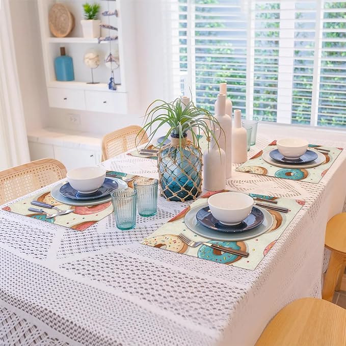 Donuts Placemats, Place Mats Set of 4, Heat Resistant Place Mats, Washable Table Mats for Dining Table, Non-Slip Stain Resistant Kitchen Table Placemats, Food Donut