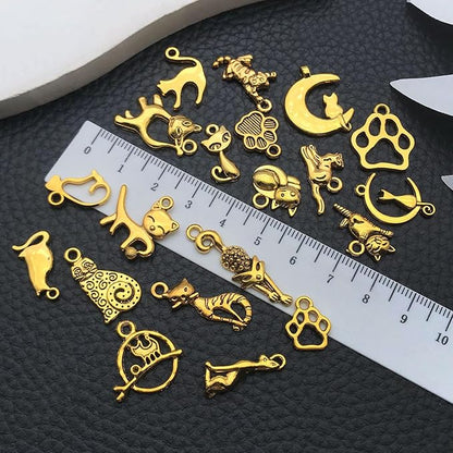 WOCRAFT 60pcs Antique Gold Cat Bracelet Charms for Jewelry Making Sets DIY Necklace Bracelet Keychain Crafting Charms Kit Craft Supplies (SN840)