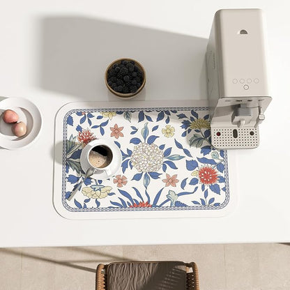 patdrea Blue Floral Rectangular PVC Placemats, Pack of 6, Waterproof Insulation, Soft and Durable, Suitable for Dining Table, Kitchen and Coffee Table Decoration,12"*17"