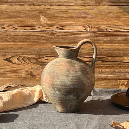 Ceramic Rustic Farmhouse Vase with Handle, 8.7 Inch Brown Vintage Vase, Rustic Ceramic Pottery for Home Decor, Farmhouse Decor Centerpiece for Kitchen, Living Room, Entryway