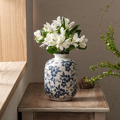 Blue and White Vintage Vase, Ceramic Chinoiserie Floral Vases, Round Farmhouse Rustic Large Flower Vase for Home Decor, Living Room, Office, Bookshelf, Grand Millennial Chinoiserie Decor 7.7 Inch