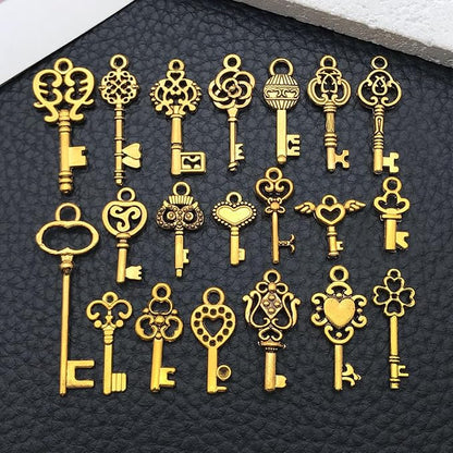 WOCRAFT 60pcs Antique Gold Small Key Bracelet Charms for Jewelry Making Sets DIY Necklace Bracelet Keychain Crafting Charms Kit Craft Supplies (SN923)