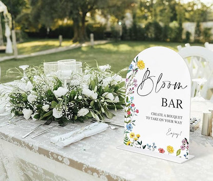 Acrylic Wedding Signs Bloom Bar Sign for Reception, 6x8" Floral Themed Arch Acrylic Table Decor, Flower Bar Supplies, Love Is In Bloom Decorations for Baby Shower Bridal Shower Engagement Party