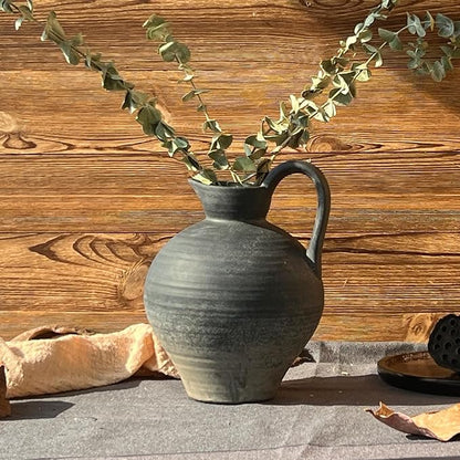 Ceramic Rustic Farmhouse Vase with Handle, 8.7 Inch Black Vintage Vase, Rustic Ceramic Pottery for Home Decor, Farmhouse Decor Centerpiece for Kitchen, Living Room, Entryway