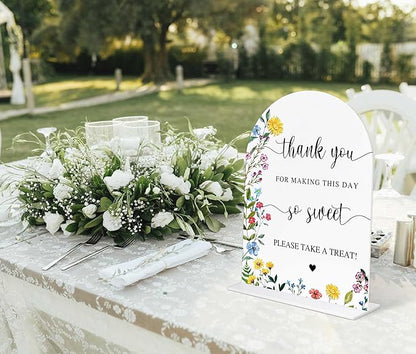 Acrylic Wedding Signs Please Take a Treat Sign for Reception, 6x8" Floral Themed Arch Acrylic Dessert Table Decor, Love Is In Bloom & Baby In Bloom Decorations for Baby Shower Bridal Shower Engagement