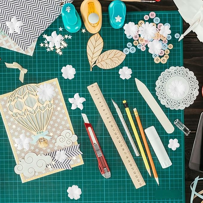 CHGCRAFT 500 Pcs 5 Style Handmade Flowers White Cloth Flower Head for Greeting Card Scrapbooking DIY Crafting
