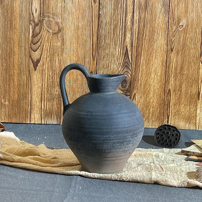 Ceramic Rustic Farmhouse Vase with Handle, 8.7 Inch Black Vintage Vase, Rustic Ceramic Pottery for Home Decor, Farmhouse Decor Centerpiece for Kitchen, Living Room, Entryway