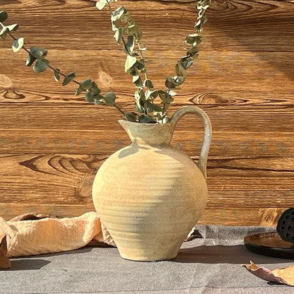 Ceramic Rustic Farmhouse Vase with Handle, 8.7 Inch Beige Vintage Vase, Rustic Ceramic Pottery for Home Decor, Farmhouse Decor Centerpiece for Kitchen, Living Room, Entryway