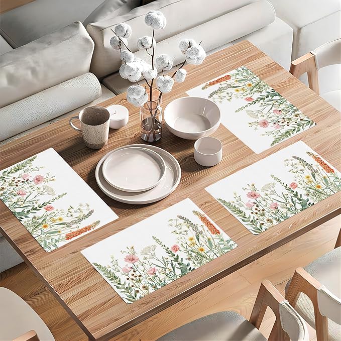 Floral Placemats Set of 4 Flower Daisy Spring Table Mats Washable Place Mats for Home Party Indoor Kitchen Dining Table Decoration 12x18 Inch