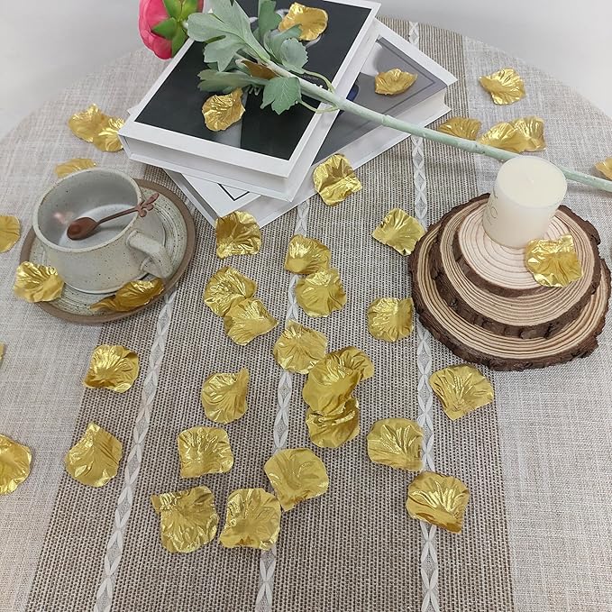 Separated 1500 PCS Artificial Gold Rose Petals for Romantic Night,Faux Gold Flower Petals for Flower Girl Weddings Valentine Day Party Romantic Decoration(Ready-to-use)